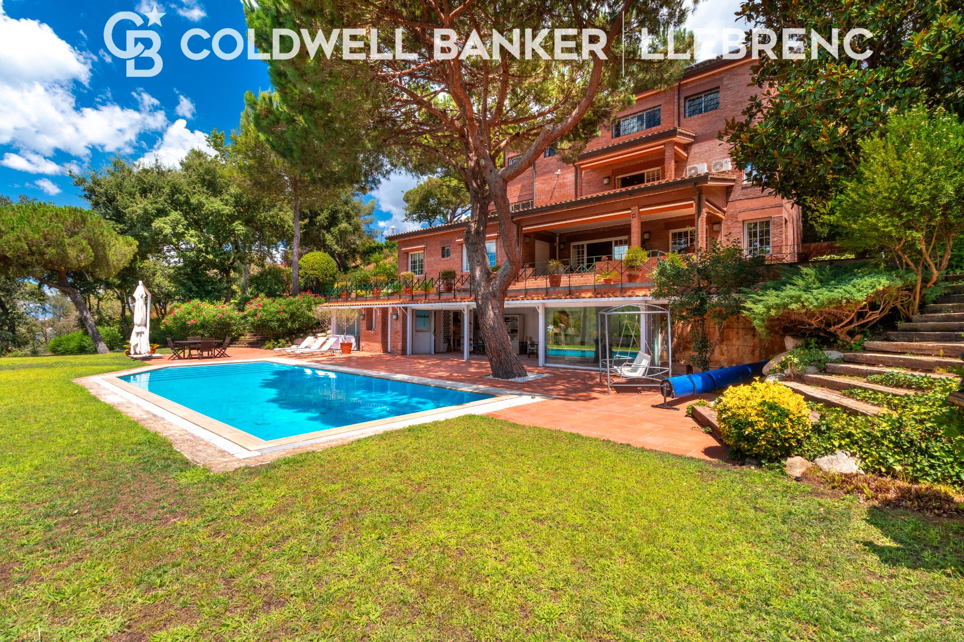 Piscina de Casa o xalet en venda en  Barcelona Capital amb Calefacció, Jardí privat i Parquet