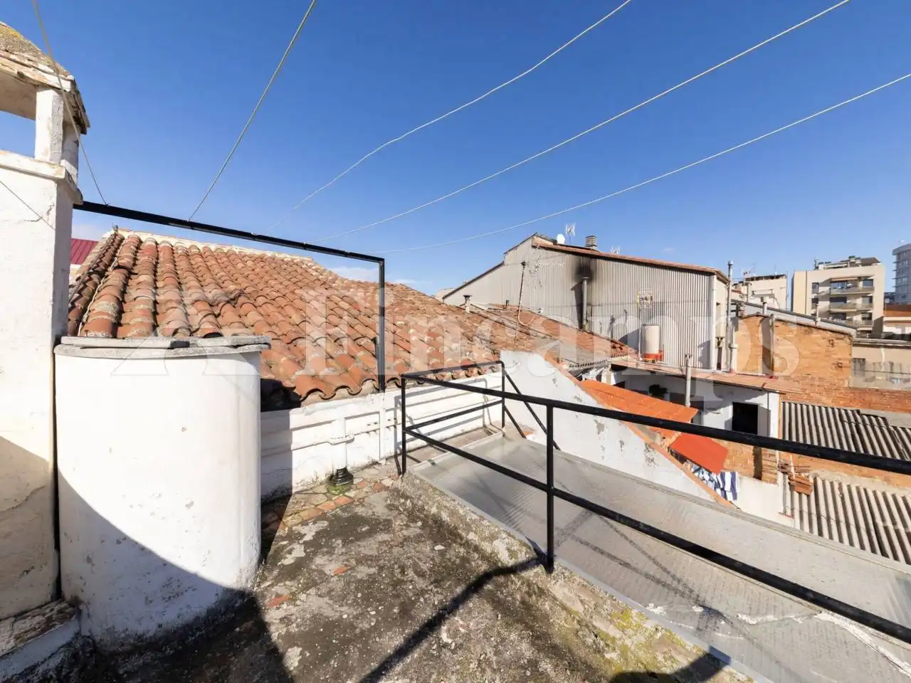 Vista exterior de Casa o xalet en venda en Sabadell amb Calefacció i Jardí privat