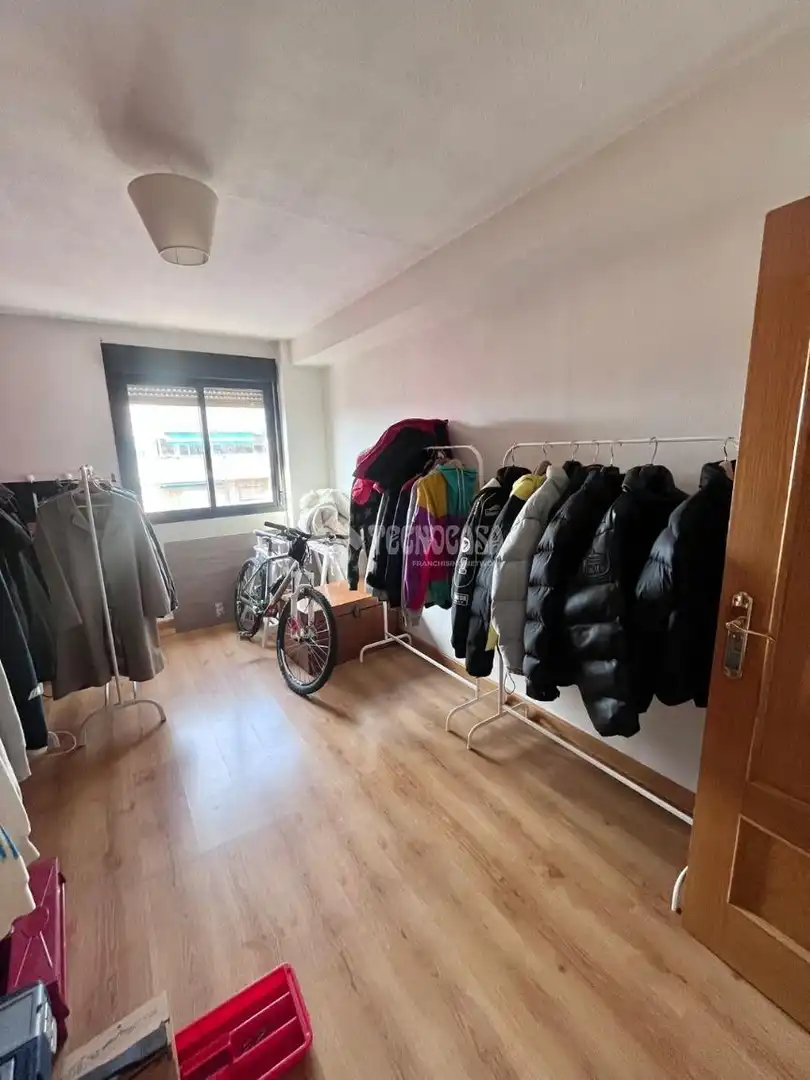 Schlafzimmer von Wohnung zum Verkauf in Madrid