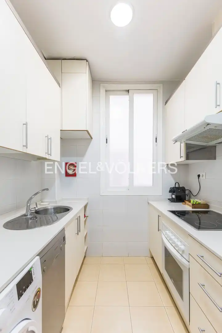 Küche von Wohnung zum Verkauf in Madrid mit Heizung