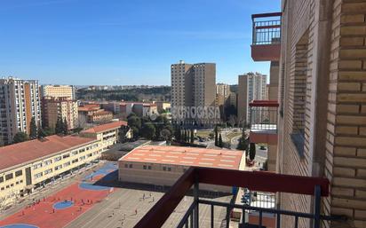 Exterior view of Flat to rent in  Zaragoza Capital  with Air Conditioner, Heating and Balcony