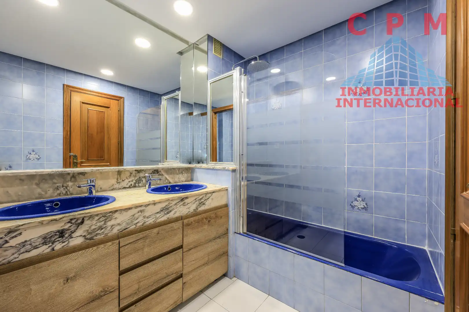 Baño de Piso de alquiler en Madrid con Aire acondicionado, Calefacción y Parquet