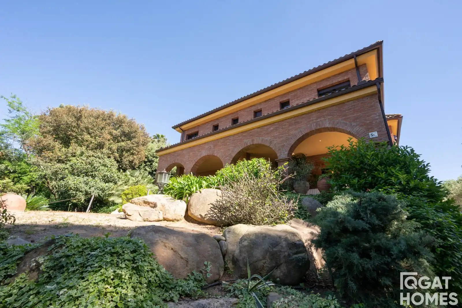 Vista exterior de Casa o chalet de alquiler en Sant Cugat del Vallès con Aire acondicionado, Calefacción y Jardín privado