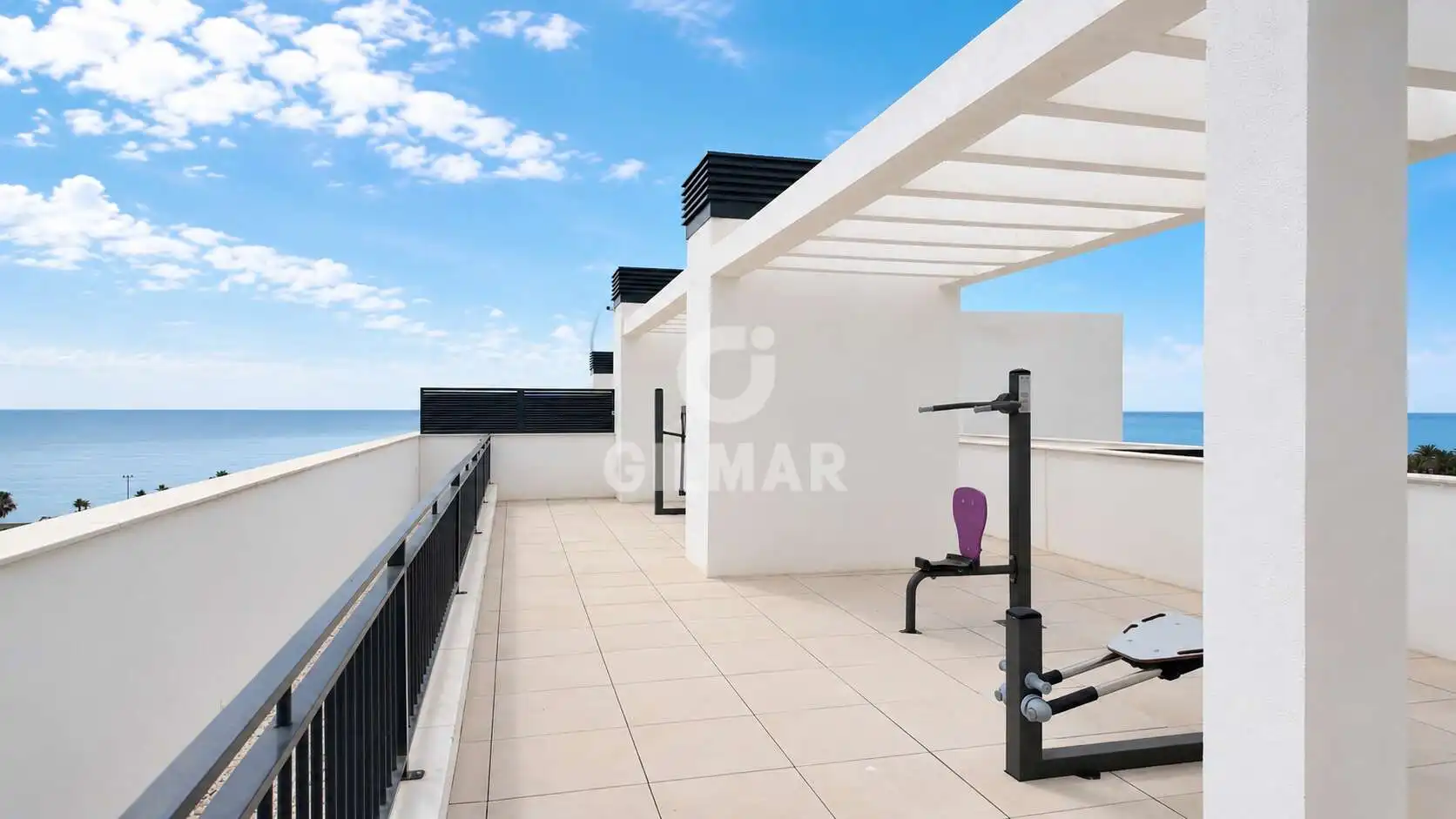 Terraza de Piso en venta en Torremolinos con Calefacción, Jardín privado y Trastero