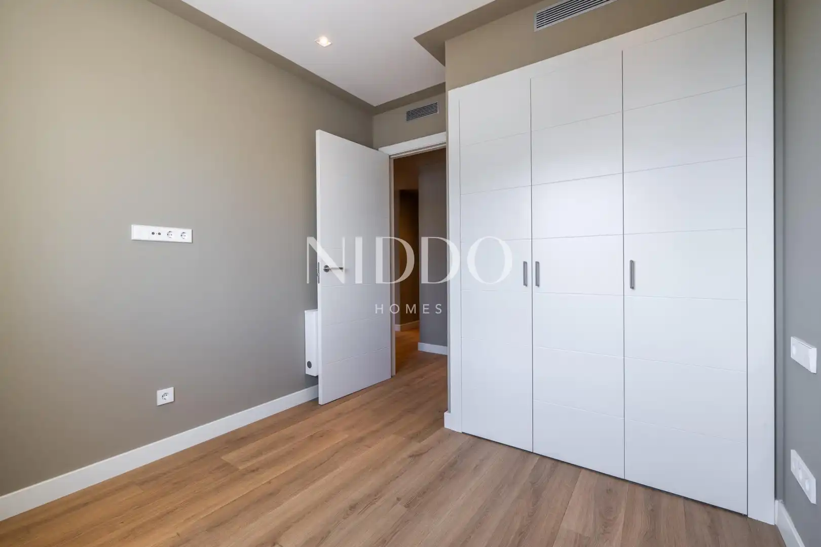 Bedroom of Detached homes for rent in Sabadell  with Air Conditioner, Heating and Private garden