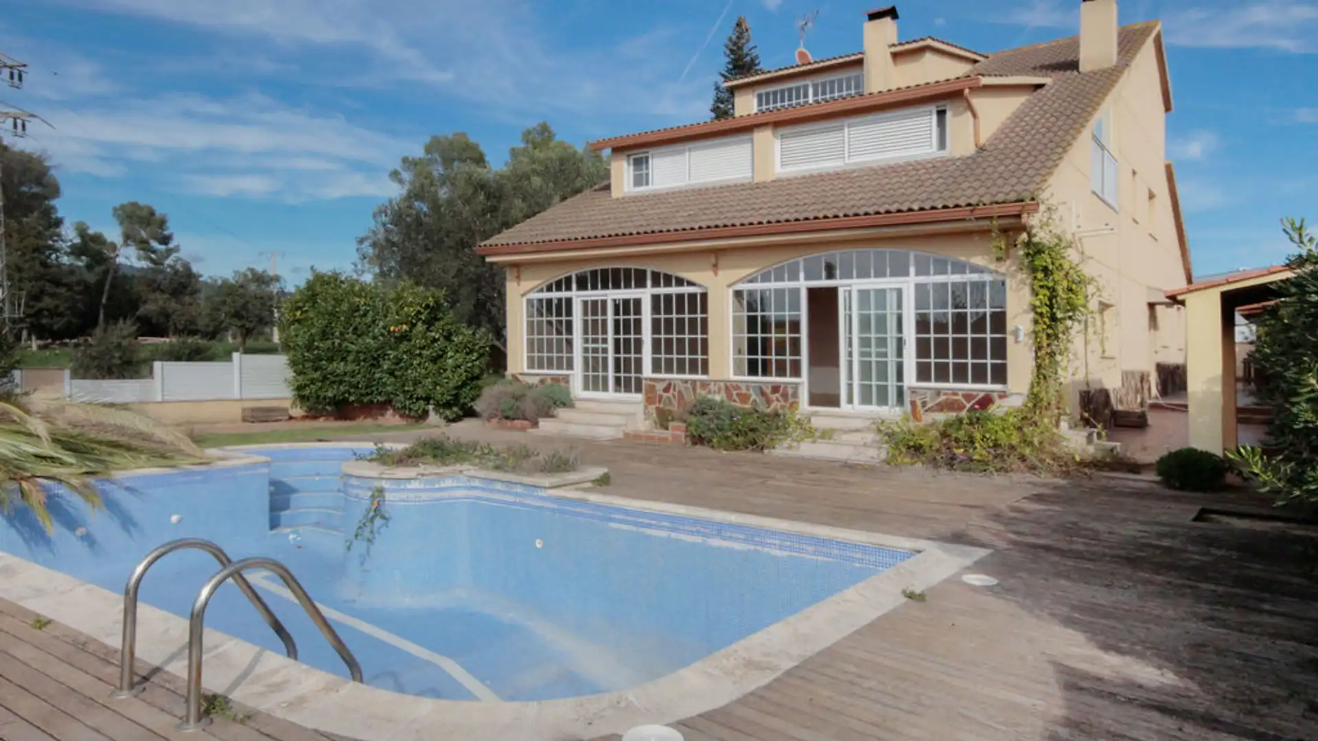 Piscina de Casa o chalet en venta en Palau-solità i Plegamans con Calefacción y Piscina comunitaria