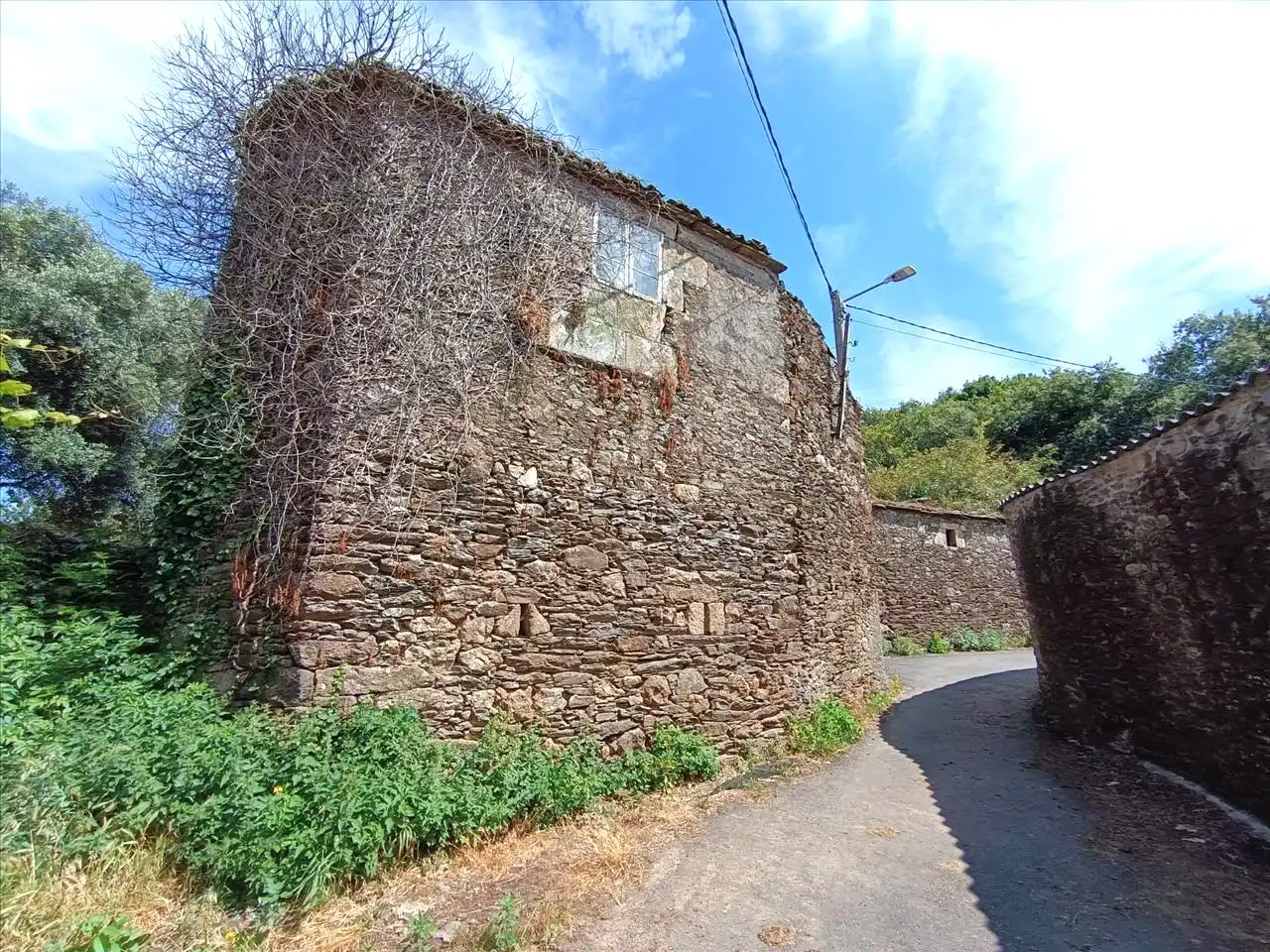 Residencial en venta en Insua-Gresande, Lalín