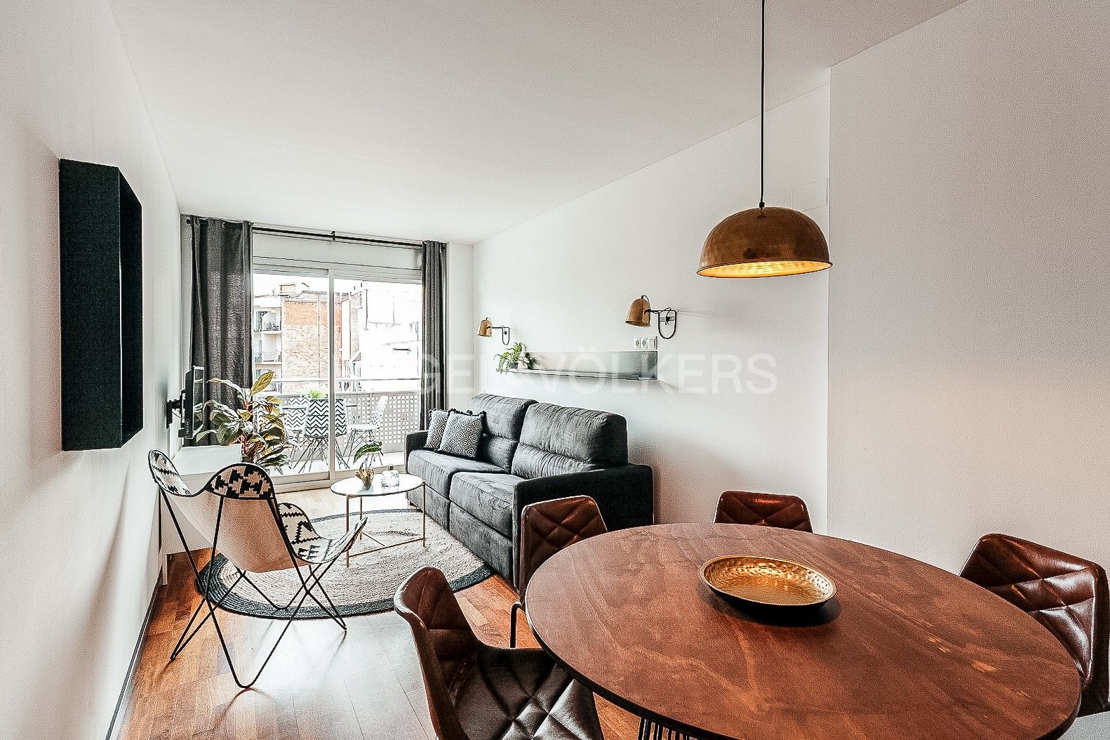 Living room of Apartment for sale in  Barcelona Capital  with Heating, Parquet flooring and Furnished