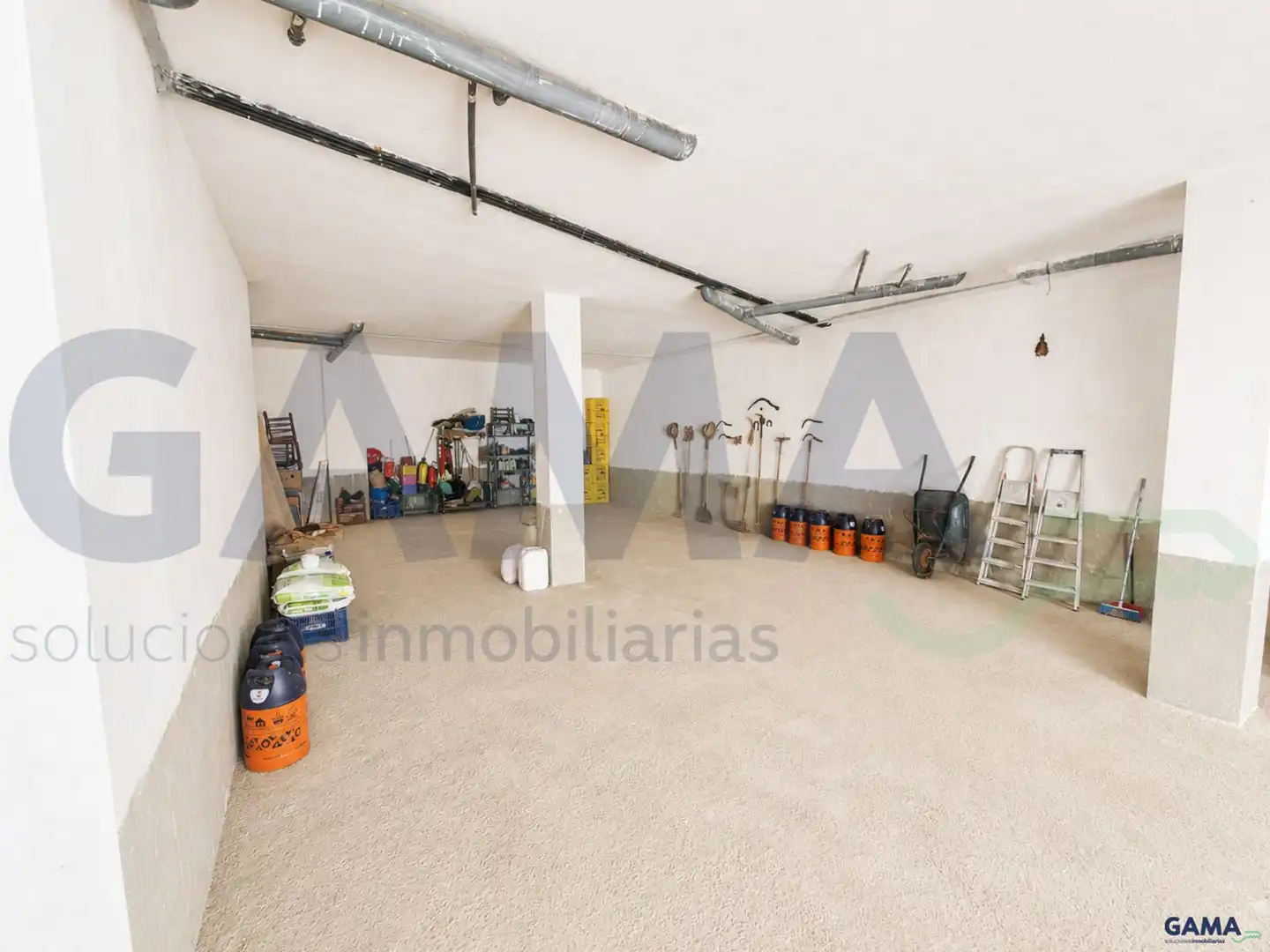 Business premises for sale in Casc Urbà, imagen 2