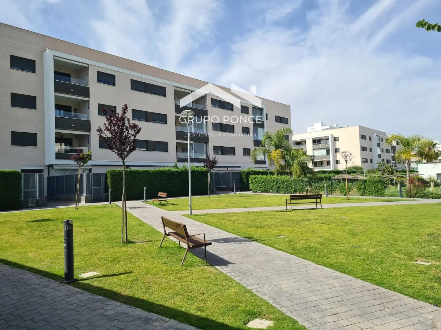 Außenansicht von Wohnung zum Verkauf in Jerez de la Frontera mit Klimaanlage, Heizung und Terrasse