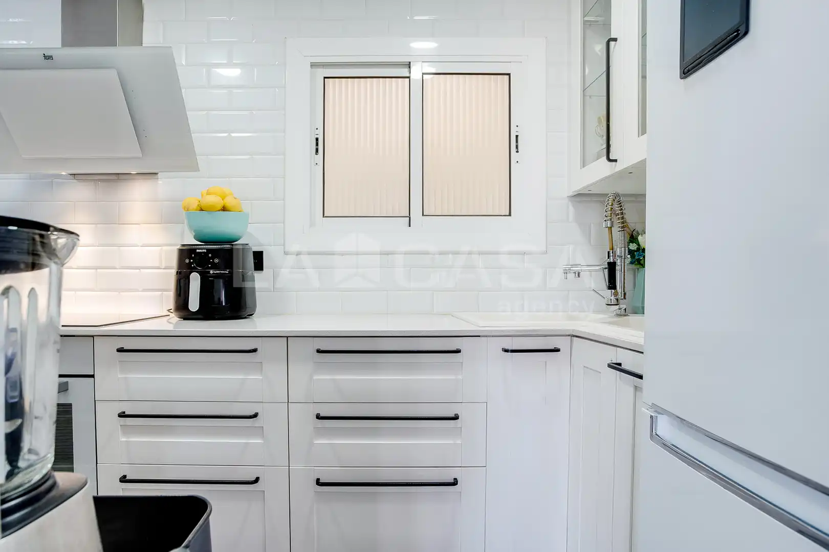 Cocina de Piso en venta en L'Hospitalet de Llobregat con Balcón