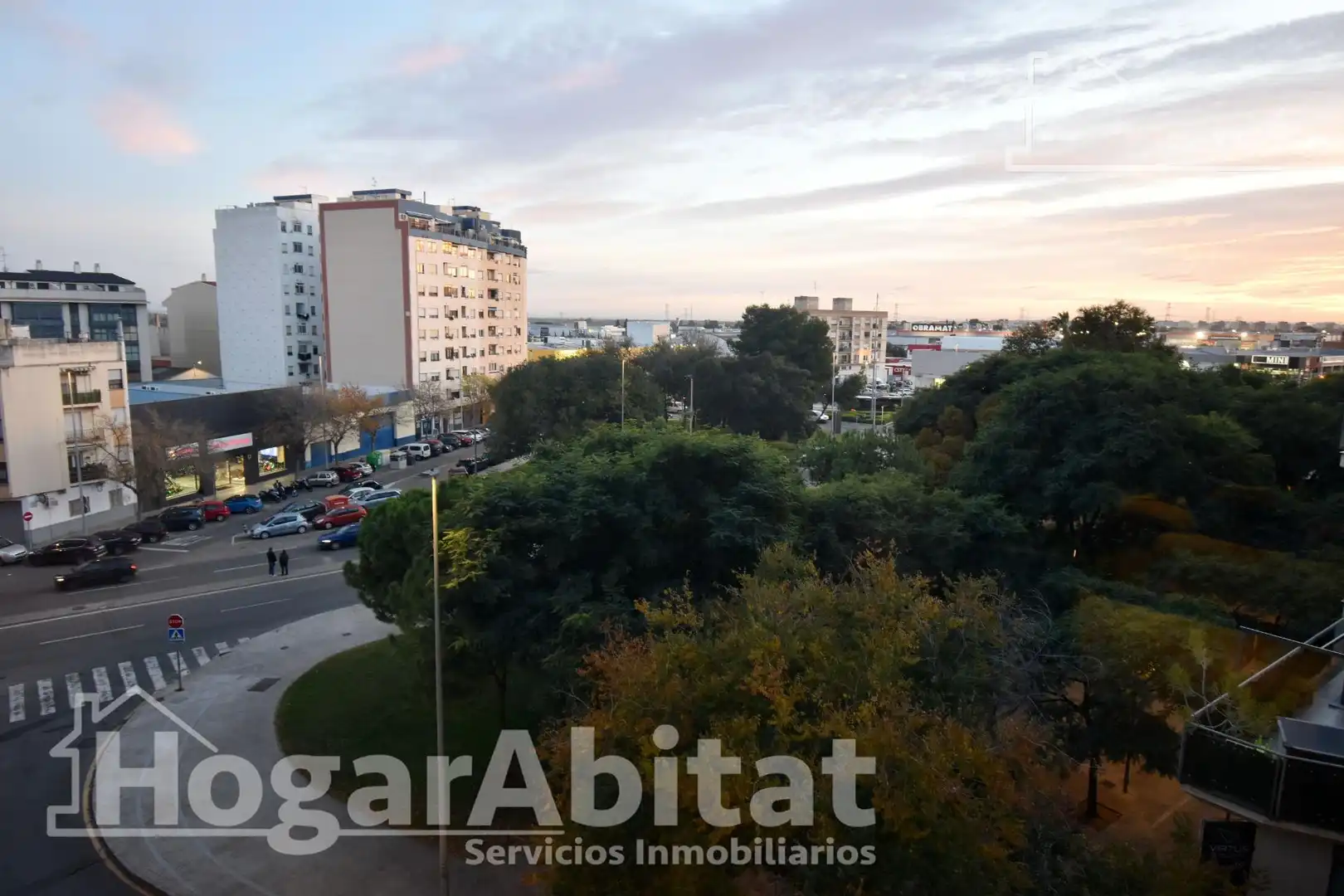 Vista exterior de Piso en venta en Castellón de la Plana / Castelló de la Plana con Calefacción