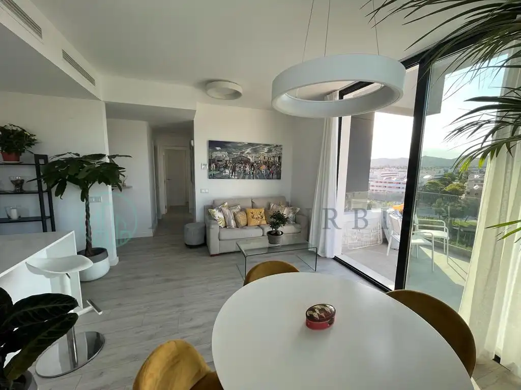 Sala de estar de Ático de alquiler en Málaga con Aire acondicionado, Terraza y Piscina
