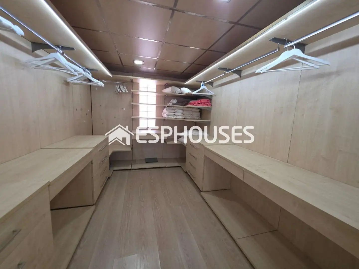 Casa aparellada amb terrassa en venda a El Moncayo - El Pòrtic, imagen 25