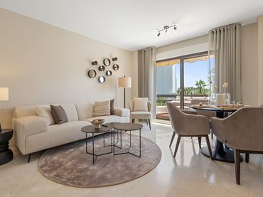 Appartement compact avec piscine à vendre à Estepona Pueblo