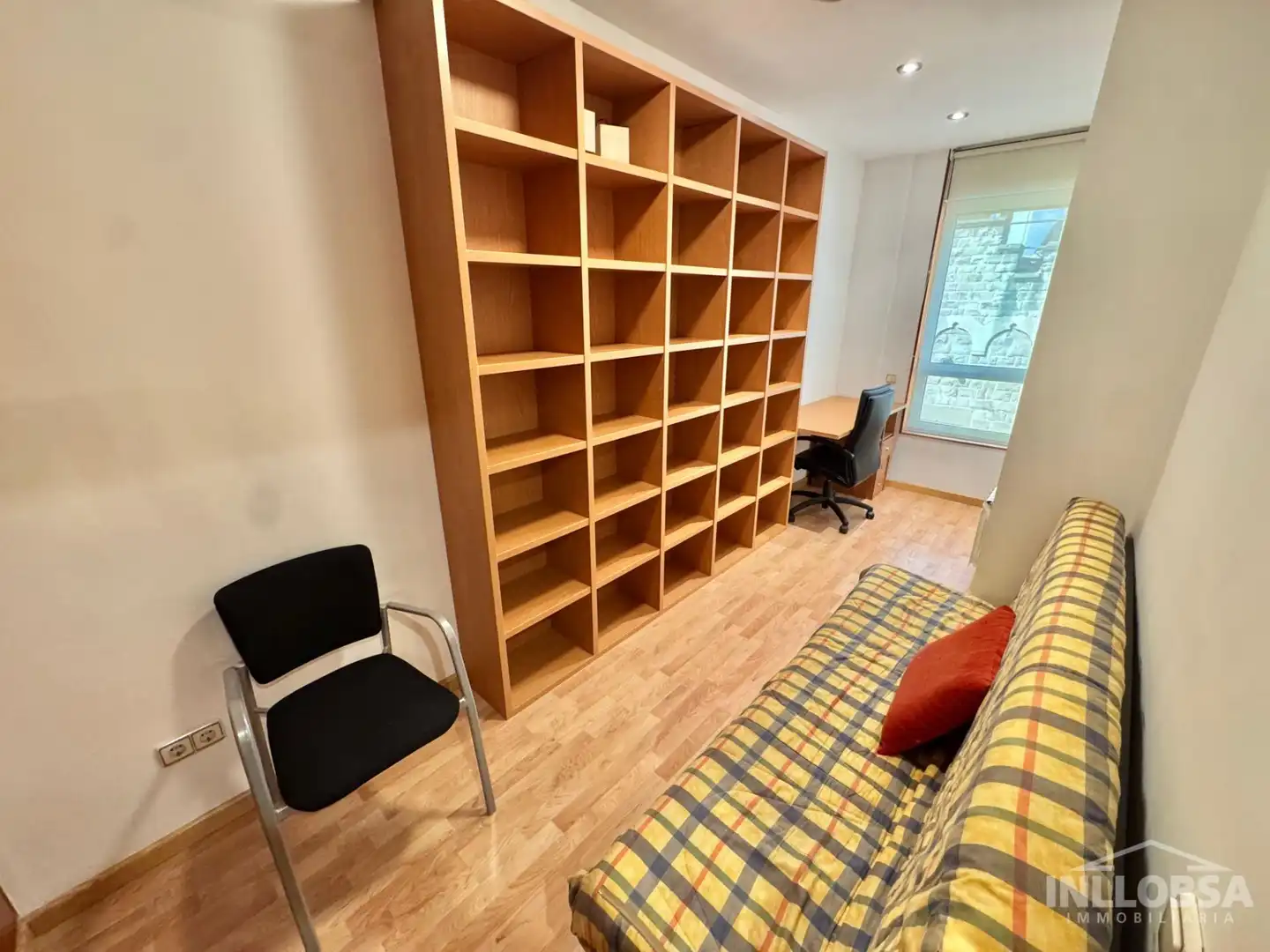 Habitación de Piso de alquiler en Manresa con Aire acondicionado, Calefacción y Parquet