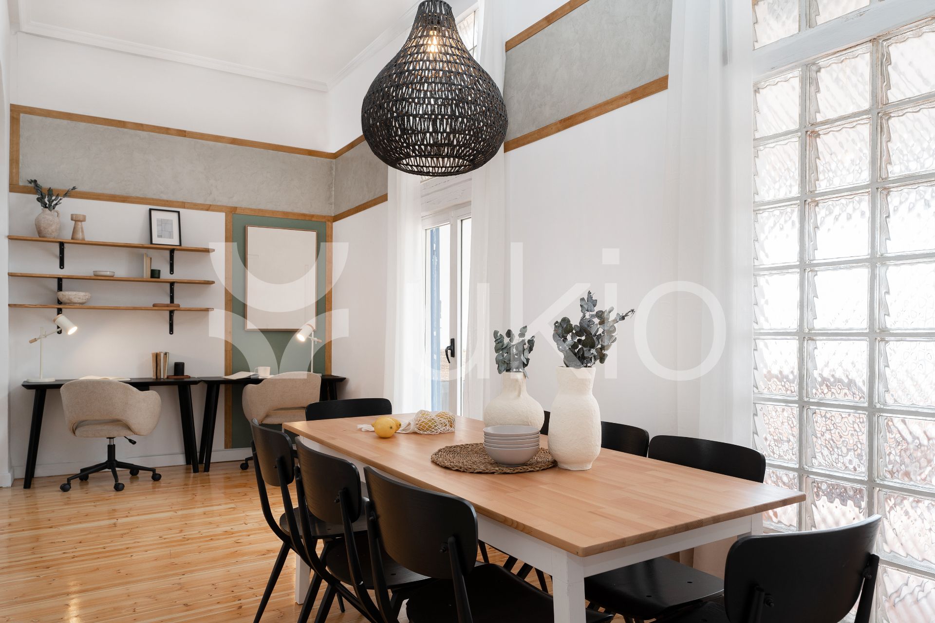 Comedor de Apartamento de alquiler en  Madrid Capital con Aire acondicionado, Calefacción y Terraza
