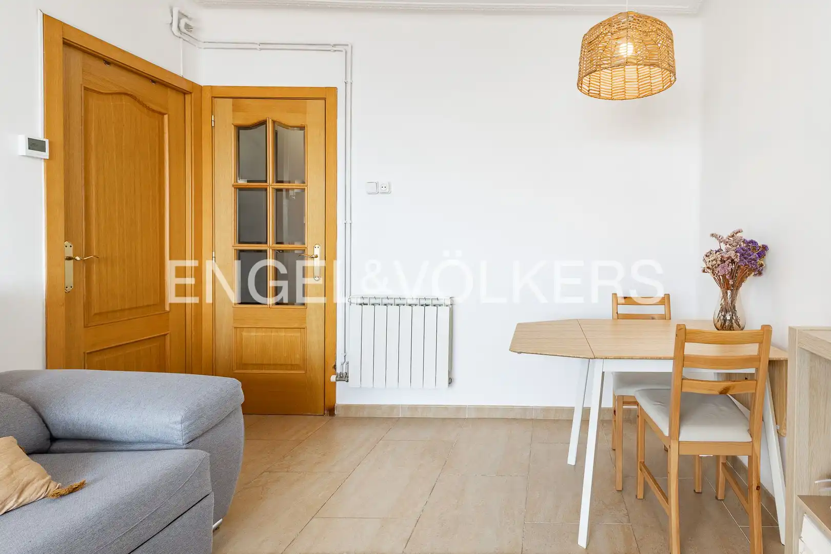 Living room of Flat for sale in Castellar del Vallès  with Air Conditioner, Heating and Balcony