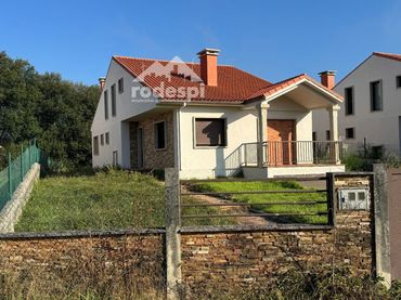 Villa con piscina in vendita a Eidos de Abaixo-Forcadela