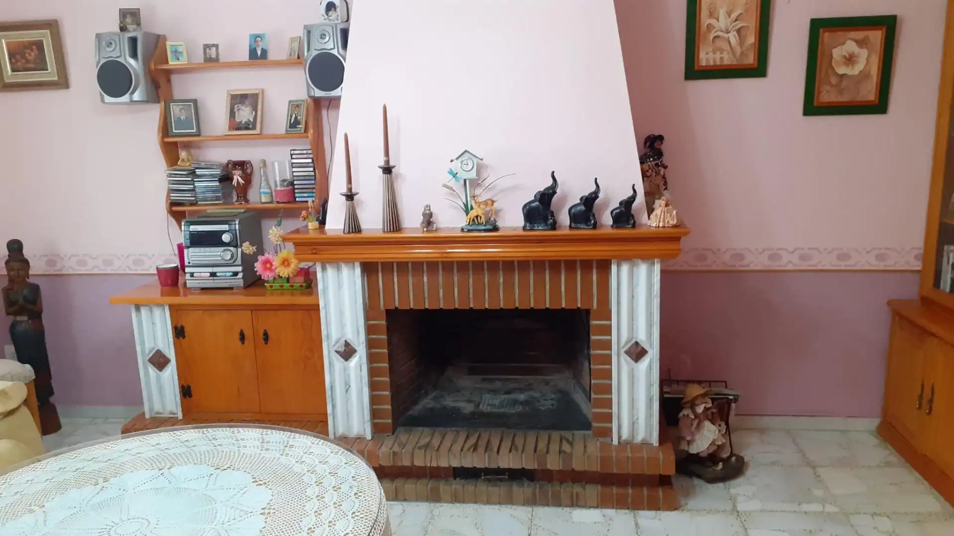 Wohnzimmer von Wohnung zum Verkauf in Serón