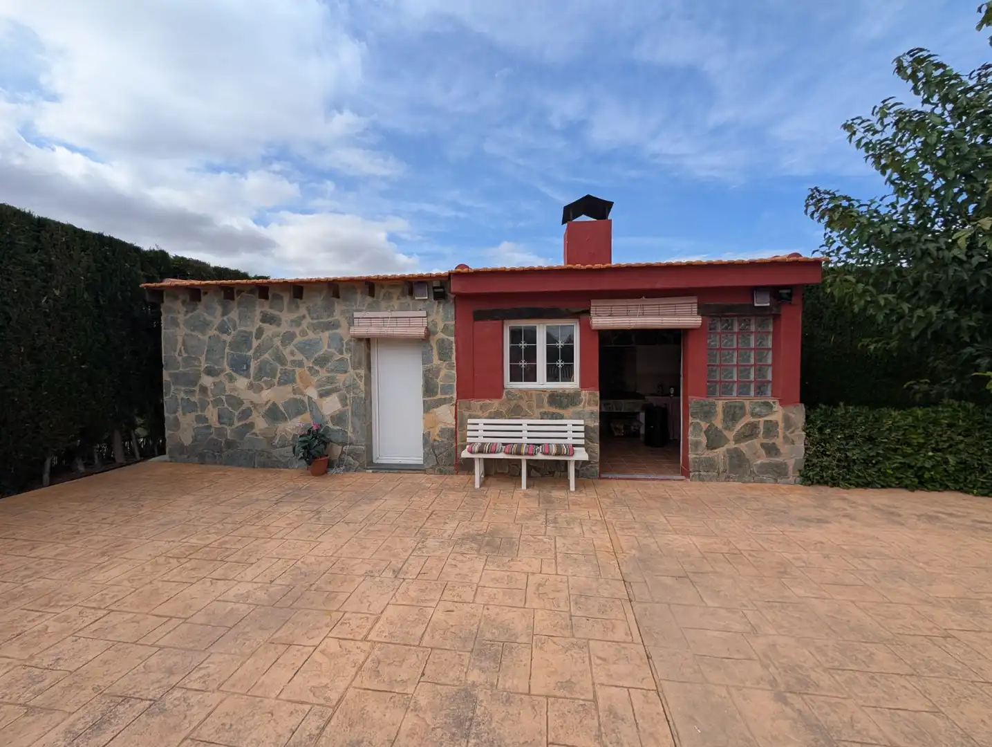 Maison rustique avec piscine à vendre à Sax, imagen 3