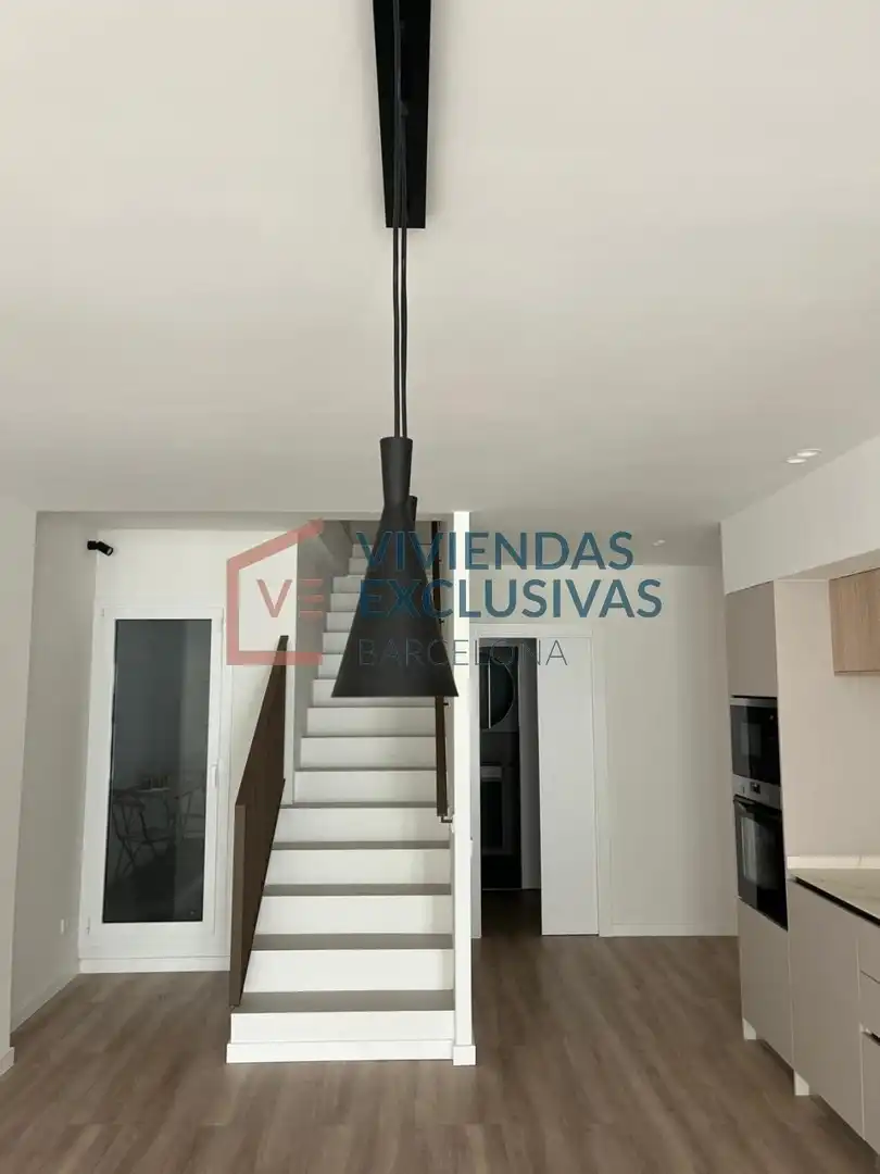 Dúplex en venda en Barcelona amb Parquet, Balcó i Alarma