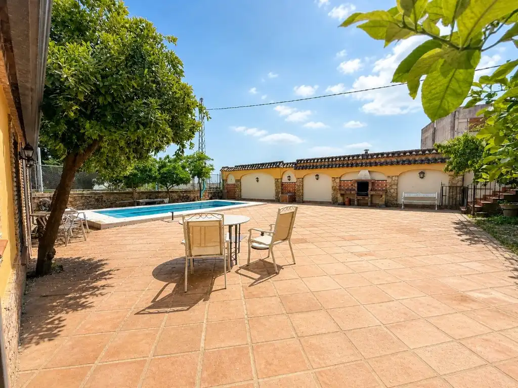 Terrassa de Casa o xalet en venda en Córdoba amb Jardí privat, Terrassa i Traster