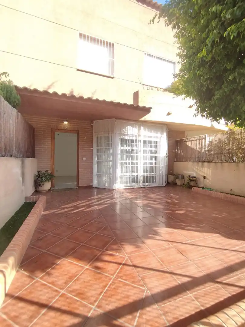 Duplex to rent in Pedanías Este, imagen 2