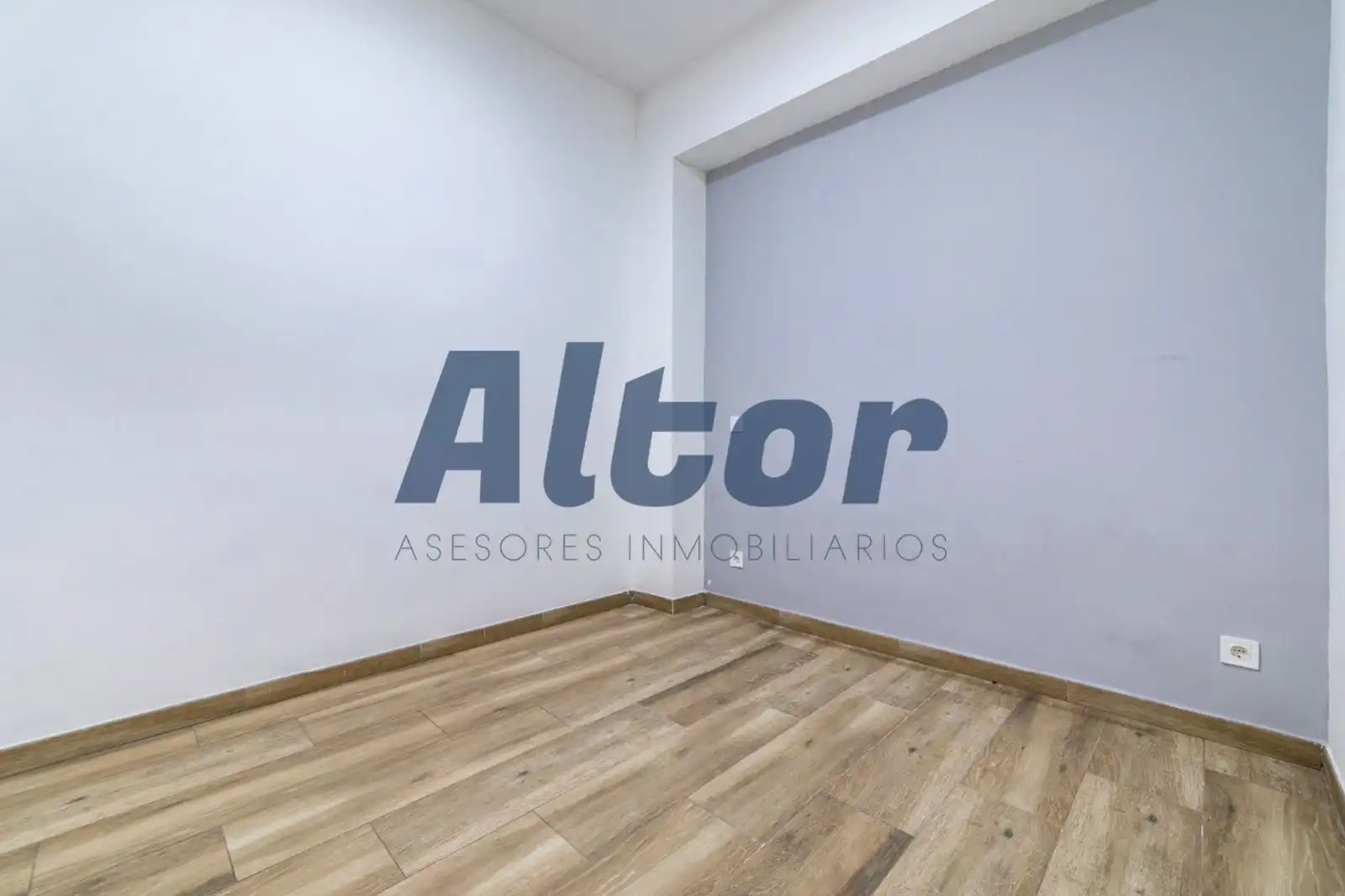 Piso en venta en Madrid con Aire acondicionado y Amueblado