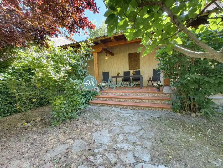 Terraza de Casa o chalet en venta en Escobar de Polendos con Calefacción y Trastero