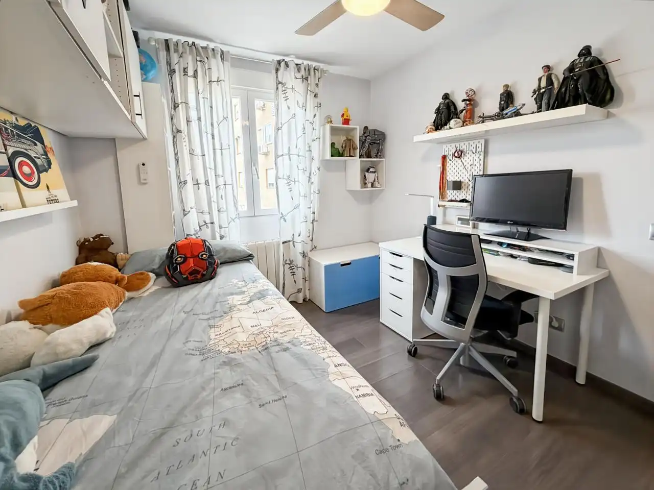 Habitación de Piso en venta en Madrid con Aire acondicionado, Calefacción y Piscina comunitaria