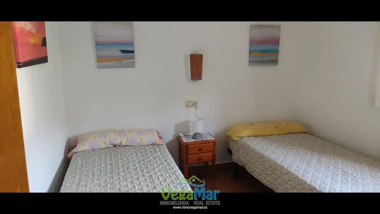 Houses for rent in Loma de la Golondrina, Ítrabo
