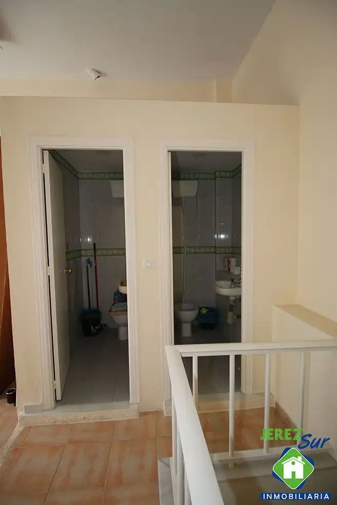 Baño de Casa adosada en venta en Jerez de la Frontera con Aire acondicionado, Calefacción y Terraza