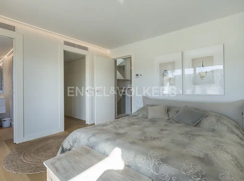 Bedroom of Detached homes for sale in Gavà  with Air Conditioner, Heating and Private garden