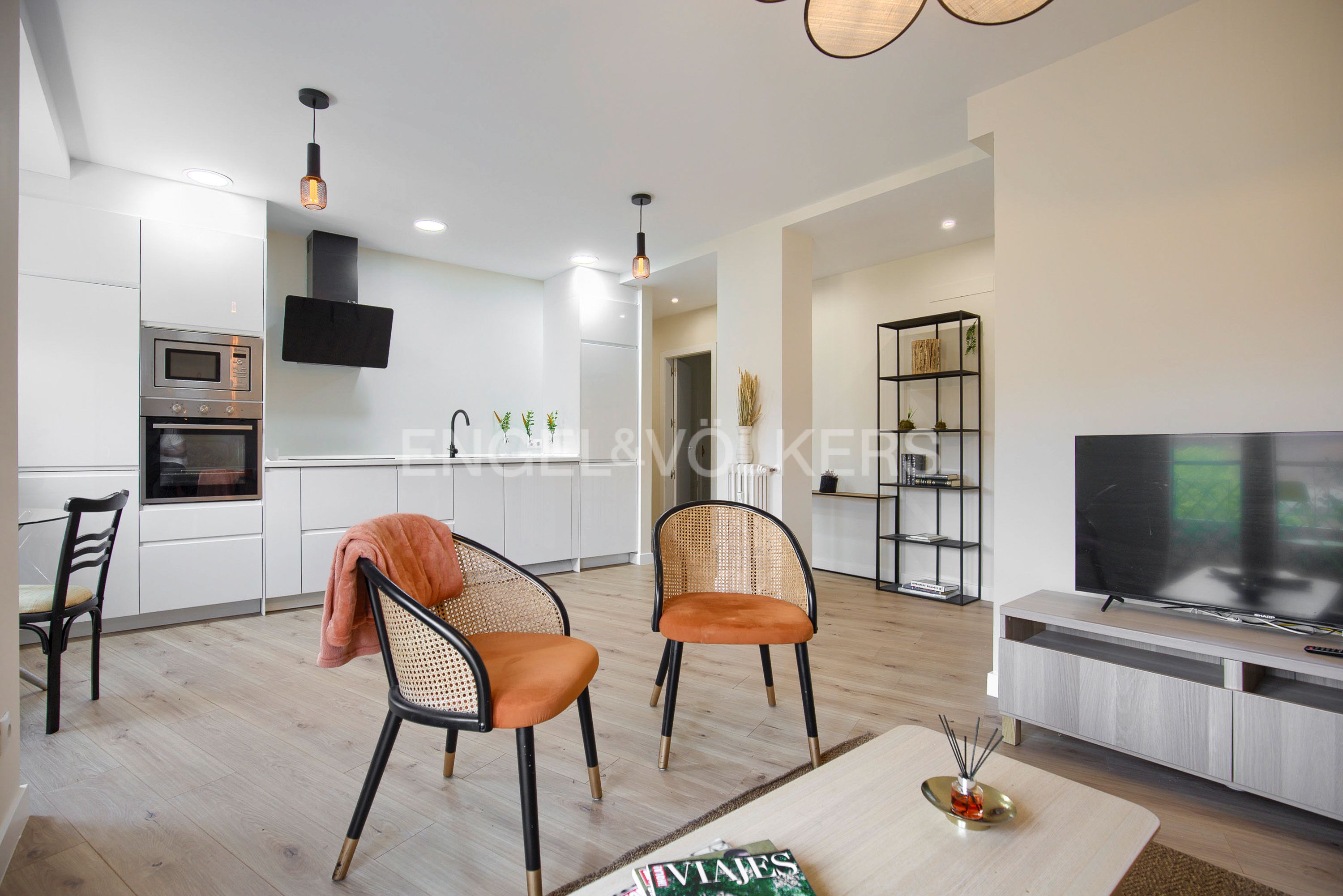 Living room of Apartment for sale in  Madrid Capital  with Heating and Balcony