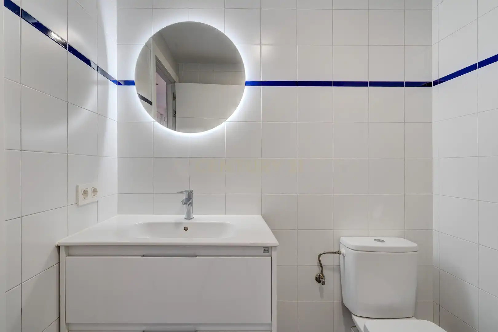 Bathroom of Flat for sale in Irun 