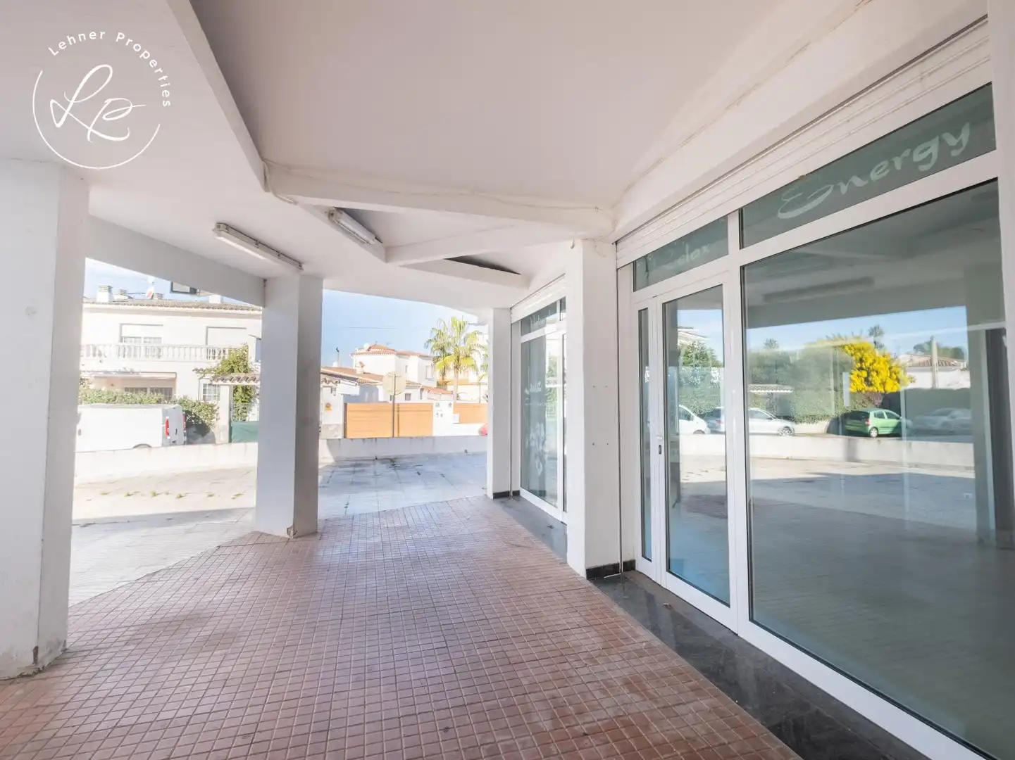 Local en venda en Empuriabrava amb Aire condicionat