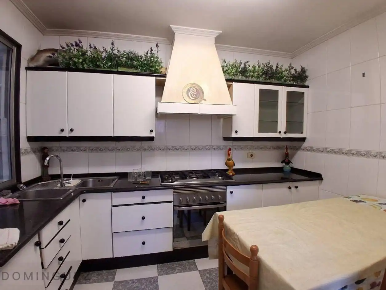 Kitchen of Flat for sale in A Guarda    with Heating, Storage room and Balcony