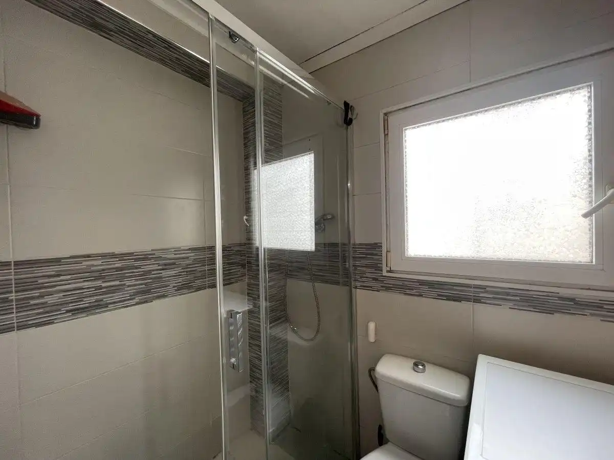 Baño de Piso en venta en Valencia con Calefacción