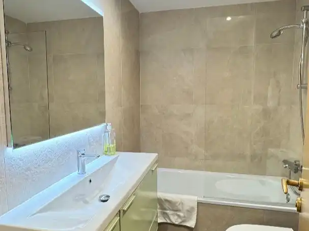 Apartamento con ascensor en venta en Dr Mitjavila 33, imagen 7
