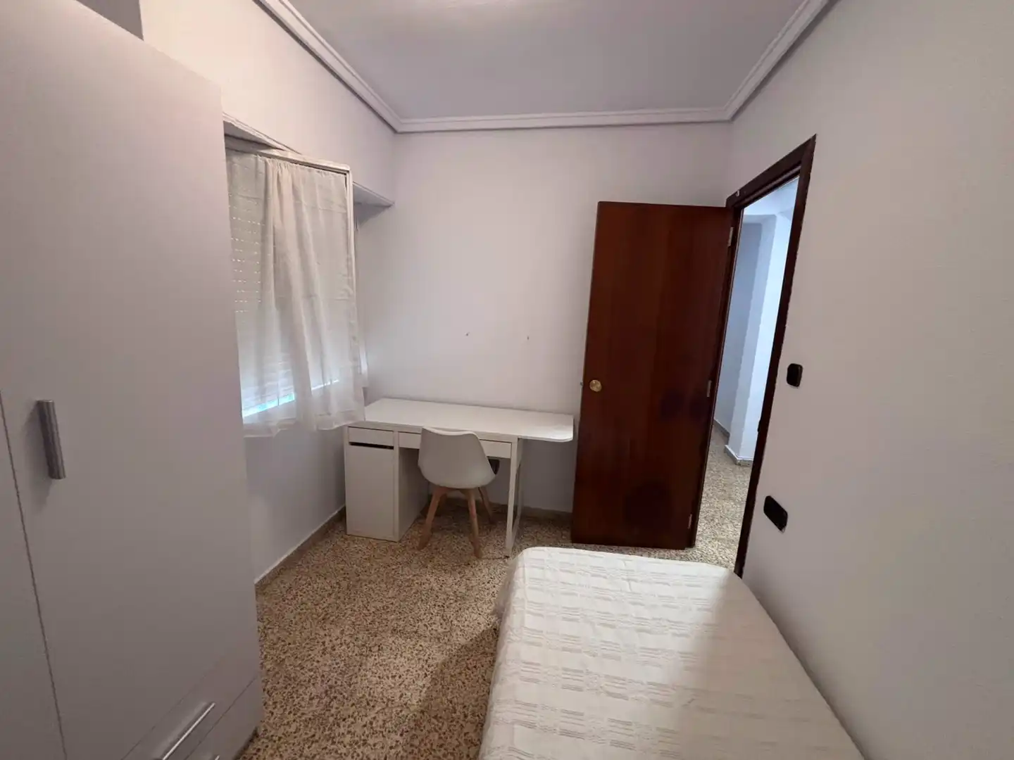 Schlafzimmer von Wohnung zur Miete in Burjassot mit Klimaanlage, Möbliert und Ofen
