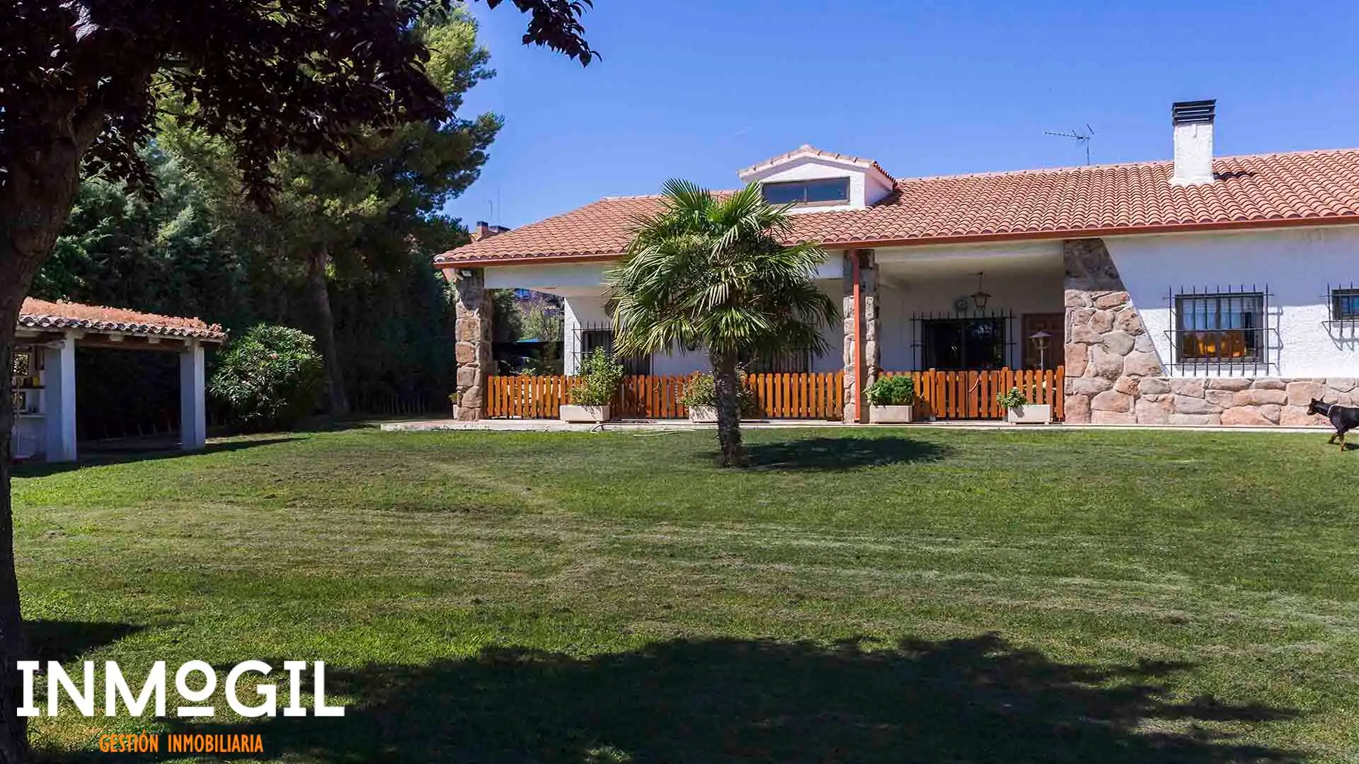 Detached house with pool for sale in Calle del Valle de Toranzo, imagen 16