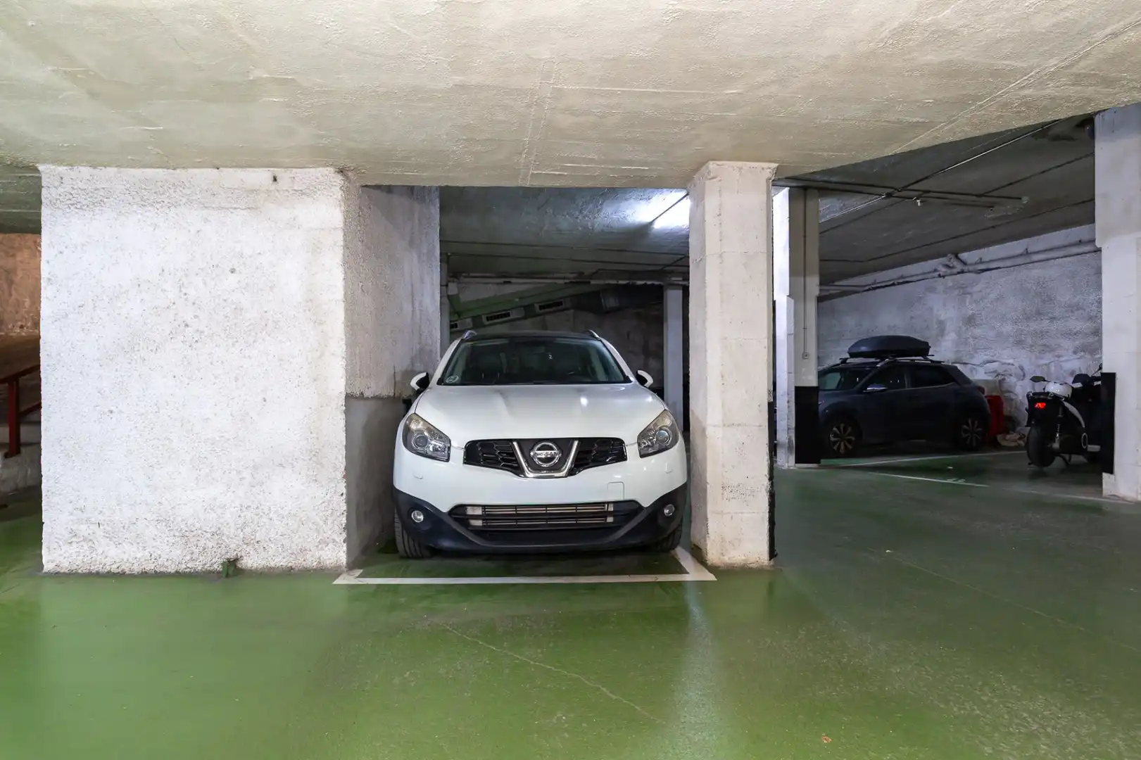 Parkplatz von Wohnung zum Verkauf in Sant Just Desvern mit Klimaanlage, Heizung und Terrasse