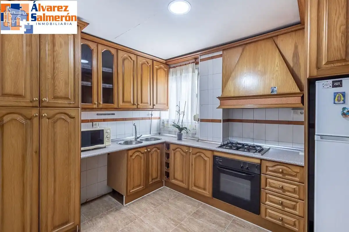 Kitchen of Flat for sale in Granada  with Heating and Terrace