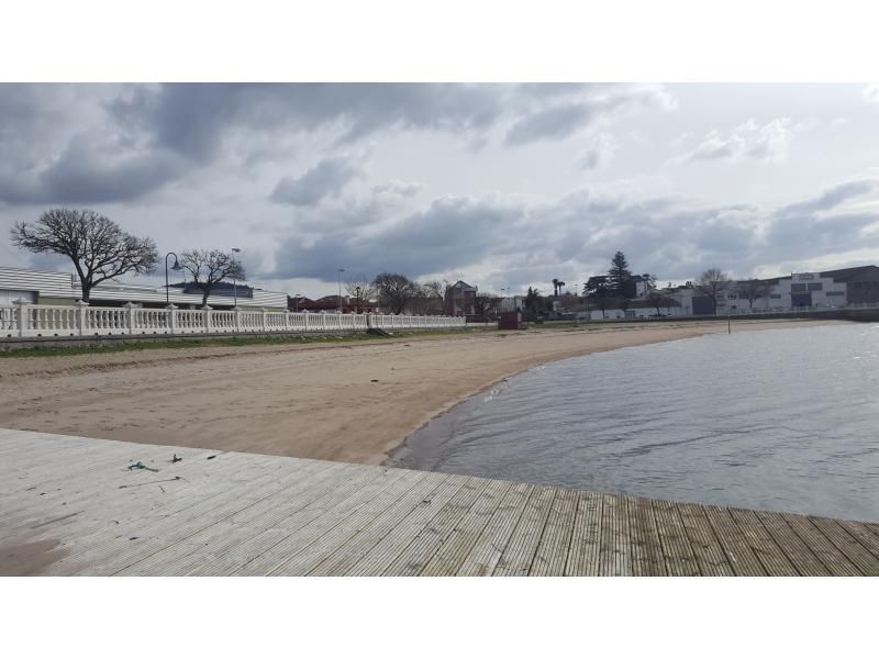 Vista exterior de Dúplex en venda en Vilagarcía de Arousa amb Calefacció, Parquet i Terrassa