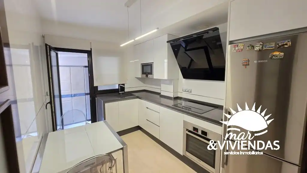 Wohnung mit Terrasse zum Verkauf in Paseo del Malecon 90, imagen 4