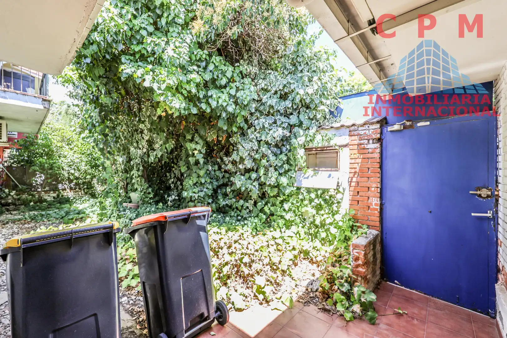 Exterior view of Office for rent in Madrid  with Air Conditioner, Heating and Terrace