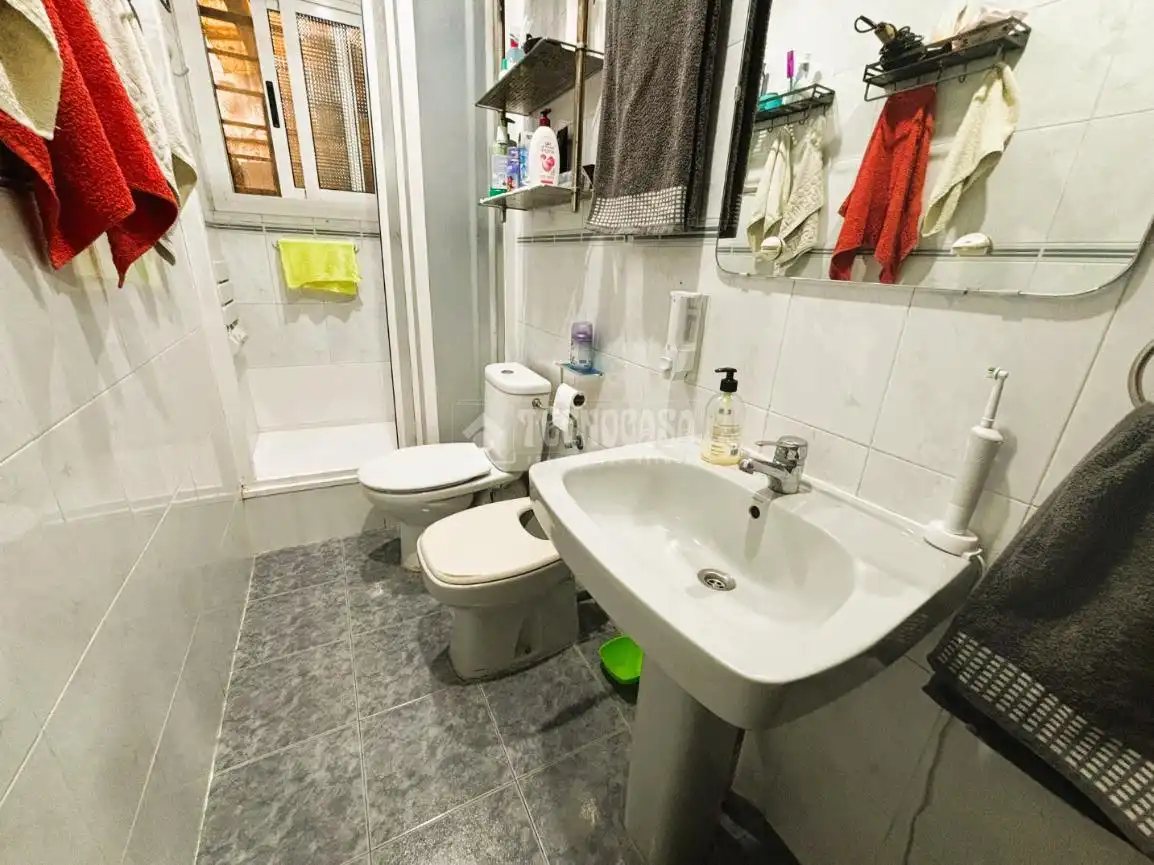 Baño de Piso en venta en Valencia con Aire acondicionado y Terraza