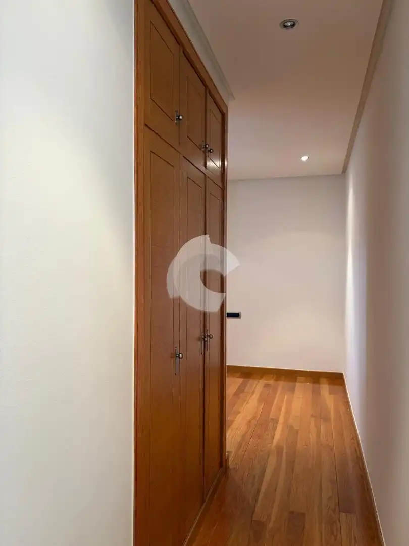 Dúplex de alquiler en Ourense Capital  con Calefacción