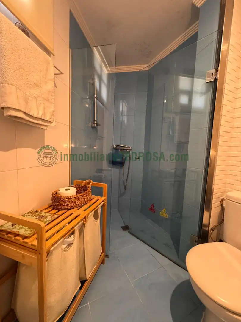 Baño de Piso en venta en Pontevedra Capital  con Calefacción